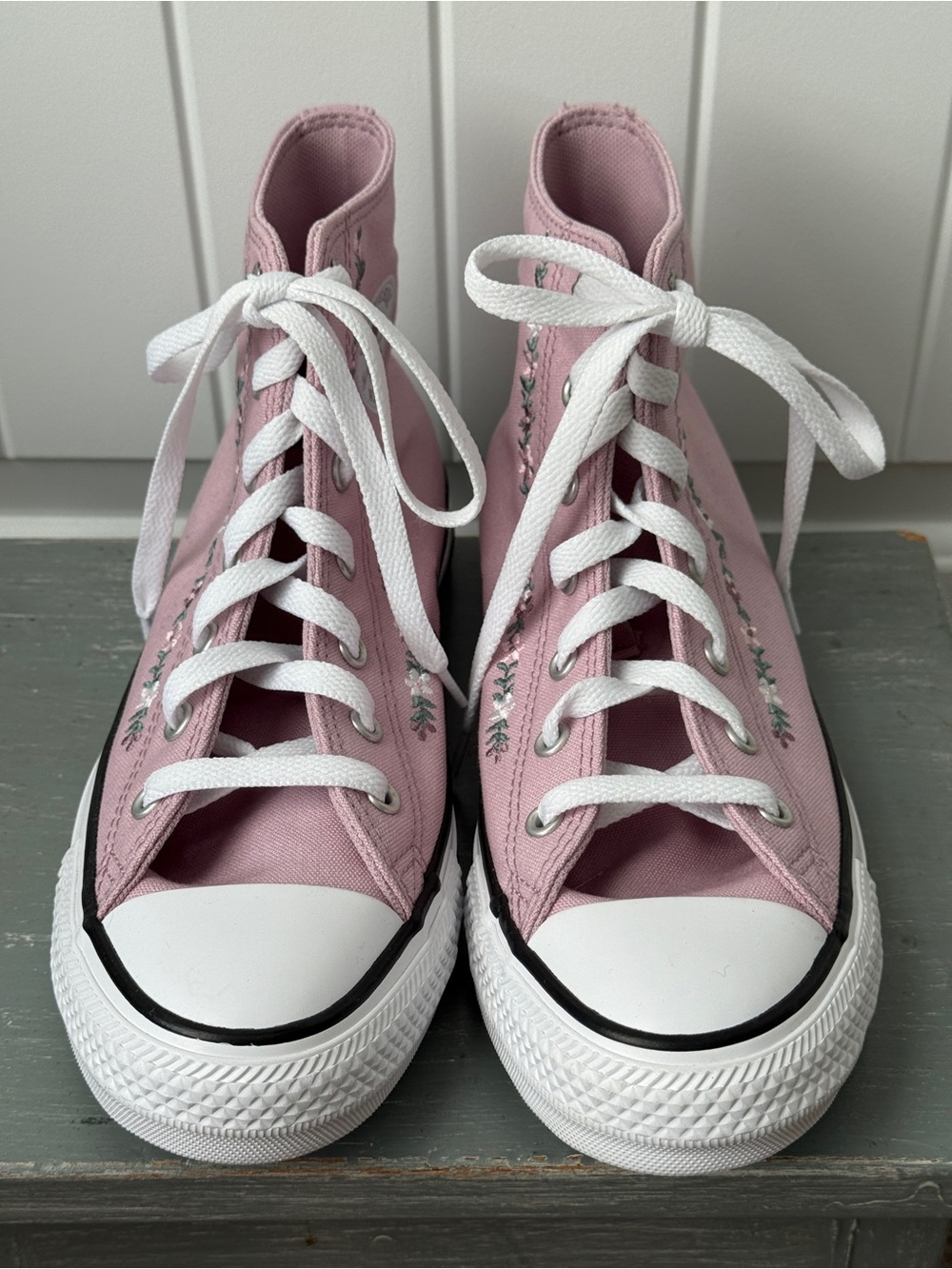 Converse Chuck Taylor All Star High Embroidered Feline Florals Size 6 See Below - Picture 3 of 9
